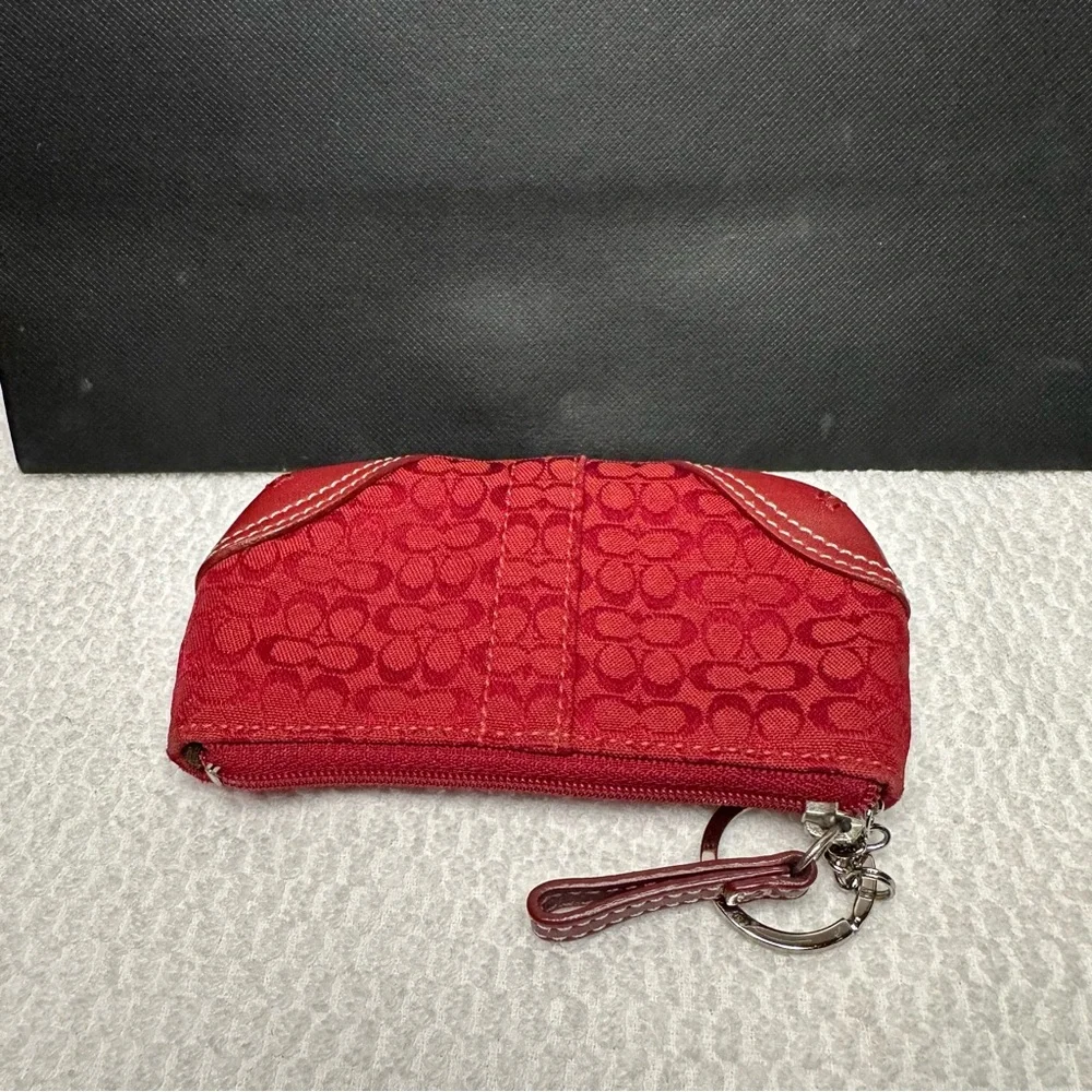 Coach Red Signature jacquard keychain card holder - Picture 12 of 13